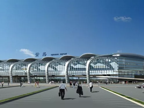 Hava limanında polad çərçivə ilə terminal