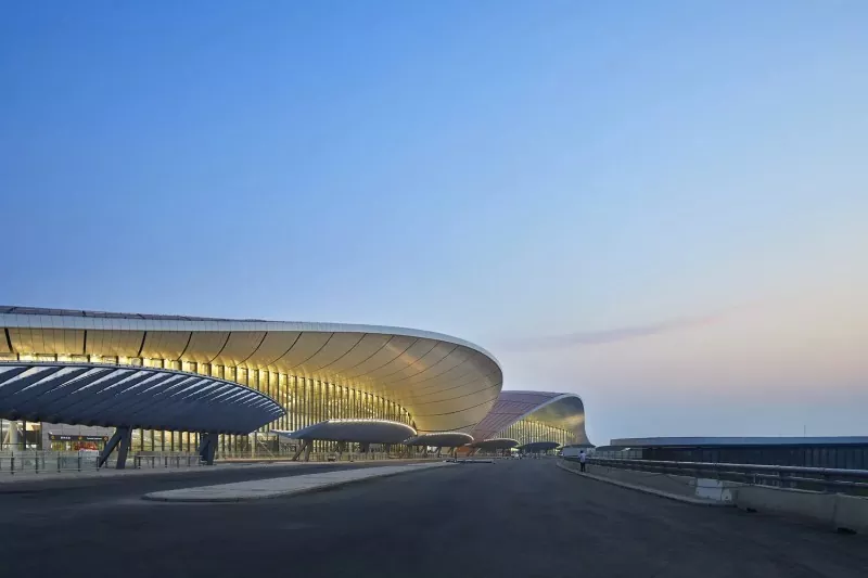 Böyük Aralıqlı Prefabrik Polad Terminal