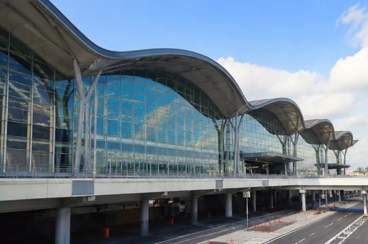 Polad Konstruksiya Kruiz Terminal Tikintisi
